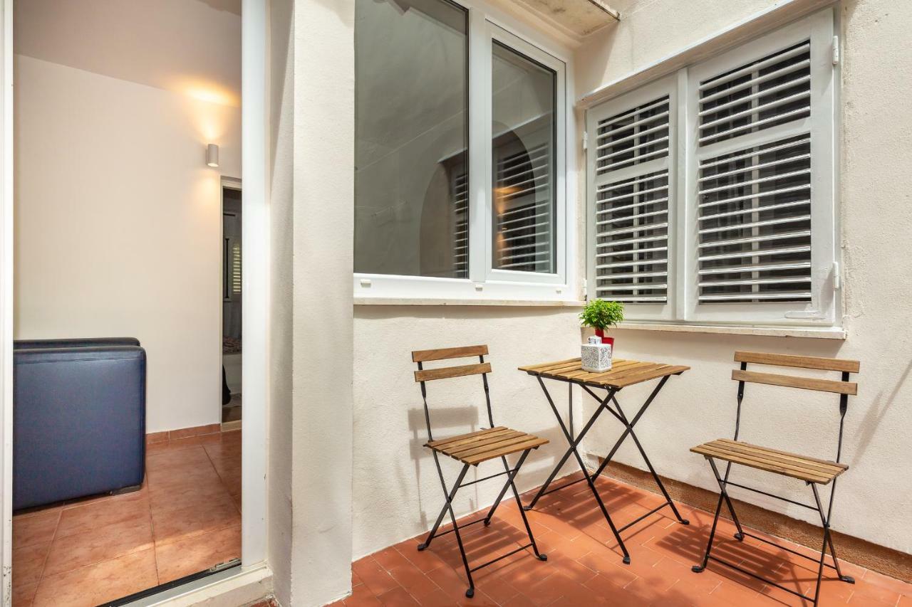 Relax - 1.4km From The Old Town Apartment *