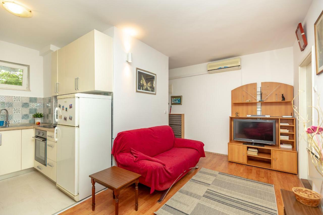 Relax - 1.4km From The Old Town Apartment *